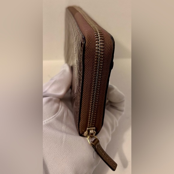 Gucci, Microguccissima Pattern Patent Leather Continental Wallet, Authentic - Picture 5 of 15